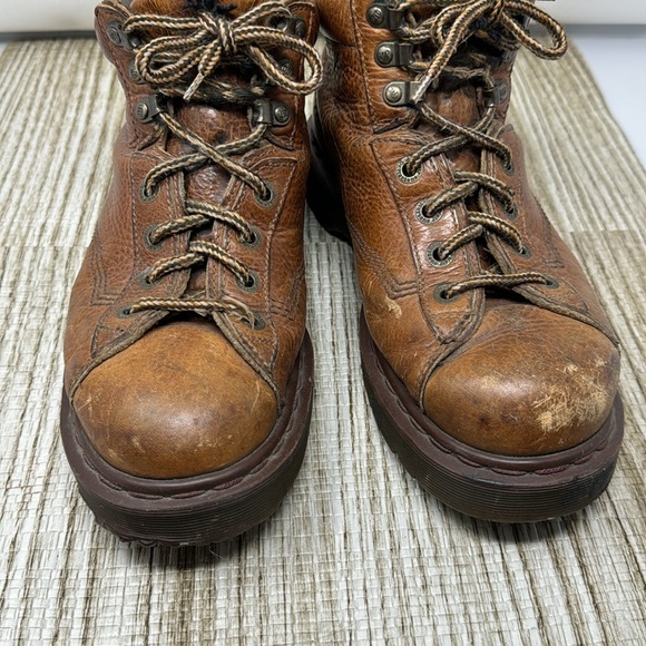 Dr. Martens - Picture 6 of 12